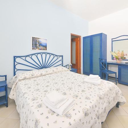 Hotel Maremonti Forio di Ischia Pokoj fotografie