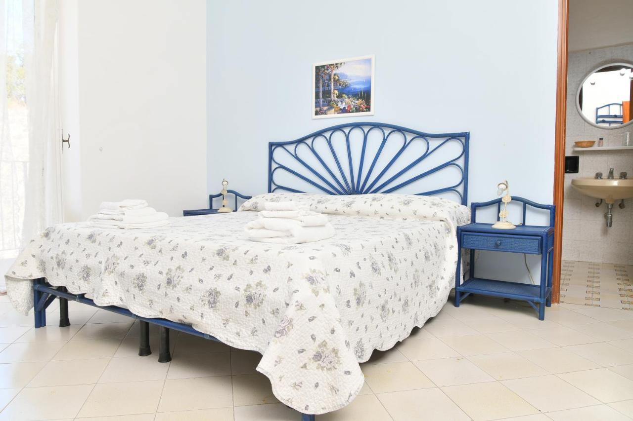 Hotel Maremonti Forio di Ischia Pokoj fotografie